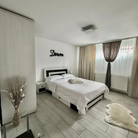 La Relax Apartment บราชอฟ ภายนอก รูปภาพ